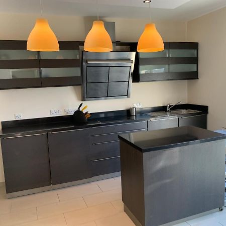 Artemis Executive Suite Larnaca Buitenkant foto