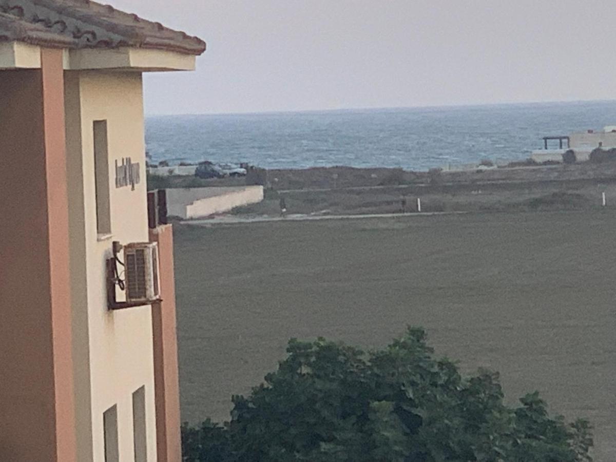 Artemis Executive Suite Larnaca Buitenkant foto