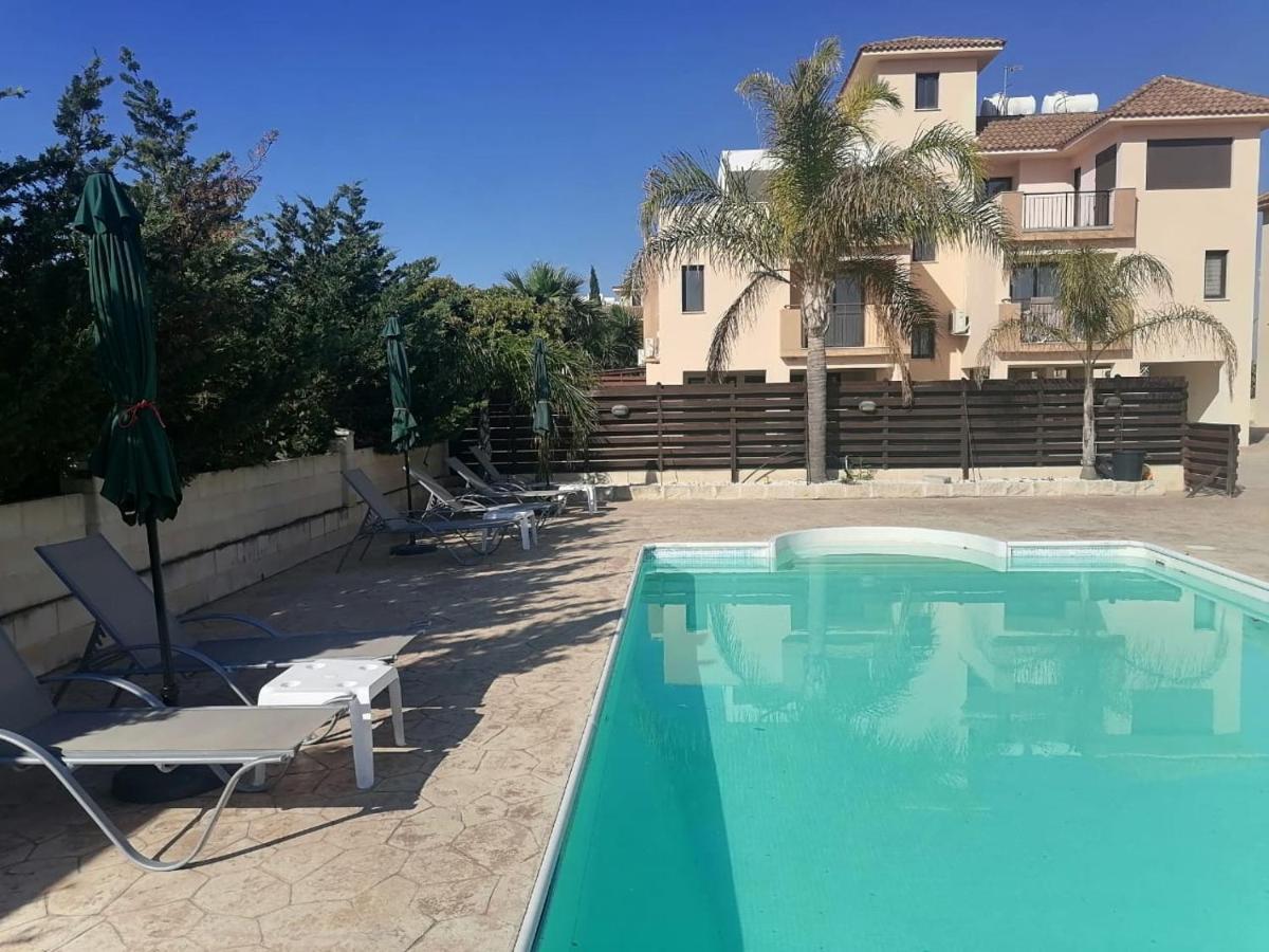 Artemis Executive Suite Larnaca Buitenkant foto